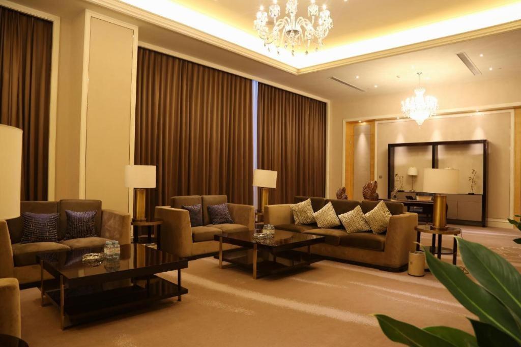 Ming Du Lakeside Hotel Nanning Zewnętrze zdjęcie